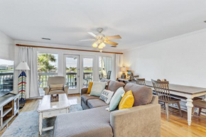 Walk 2 Beach Golf Dining & More -Sleeps 12